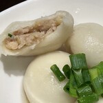 中華そば 輝羅 - 餃子の餡