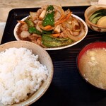 とんかつよしえ - チョウセン焼き定食