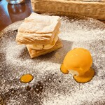 ヒグチ亭 - マンゴーのミルフィーユ