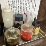らーめん楓神 - 卓上調味料