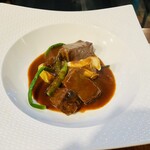 ヒグチ亭 - 京都産黒毛和牛赤ワイン煮込み　+500円