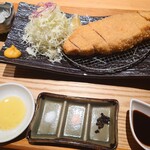 呑めるとんかつ屋 林家 - 