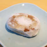 Kumata Pan Hompo - 郷土菓子「くまたぱん」（￥90）。ぱんだというのに、パンではない