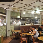 Mango Tsuri Kafe - オープン・キッチン