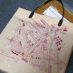 サリサリカリー - 持ち帰りは小粋なバッグに入れてもらえます。