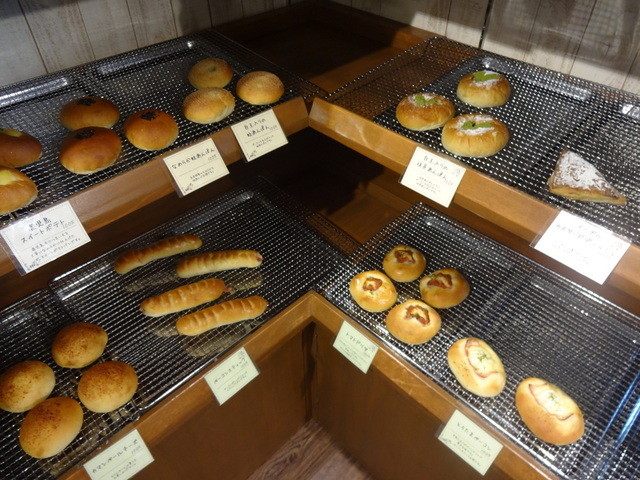 閉店 幸せの100円パン職人 桂千代原口店 上桂 パン 食べログ