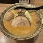 自家製麺 らーめん工房 縁 - 味玉味噌らーめん　バタートッピング