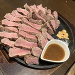 今宵、成田で世界の肉料理とごほうびワインを - 