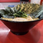 家系総本山 吉村家 - 