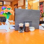 やぶ善 - 卓上常備。