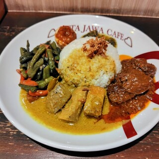 チンタジャワカフェ_1