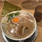 三代目 博多 だるま - 料理写真:『キミ、写真と違くない？』