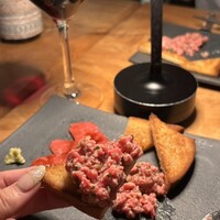 カルネジーオ イースト - 