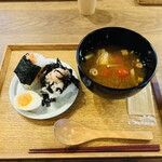 ミソジュウ - モーニングメニューにおにぎり追加