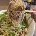 麺屋 味方 - 今まで1番大きくて持ち上げると切れてしまうトロトロなチャーシュー❣️