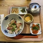 だし茶漬け+肉うどん えん - 料理写真: