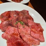 炭火焼肉 ソウル - たんタレとカルビ