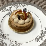 トシ・ヨロイヅカ 東京 - 