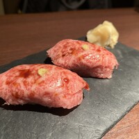 天空焼肉 星遊山 - 鹿児島県産の満熟和牛の握り寿司