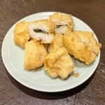 川治 - ●鱧　匂梅揚げ　大葉、梅
