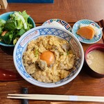 名古屋コーチン鉄板酒場とりしげ - 