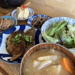 おともトごはん おかもト食堂 - 日替わり定食