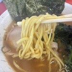 家系ラーメン 王道家直伝 との丸家 - 