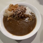 カレーショップ山小屋 - 福神漬けとらっきょうが美味しいです