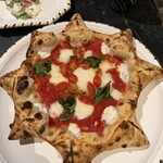 リストピッツァ バイ ナポリスタカ - 