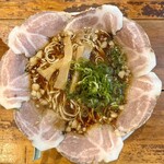 尾道ラーメン 丸ぼし - チャーシューメン