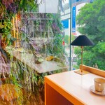 ロクシタンカフェ SHIBUYA TOKYO - 内観