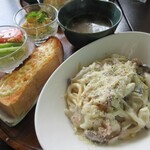 きっ茶 花々 - きのこのクリームパスタセット（ドリンク、デザート付き）1,000円