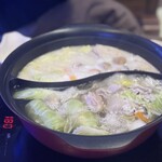 SKY GARDEN 300 - 奥が豆乳，手前は極みだし（ポン酢と大根おろし付き）