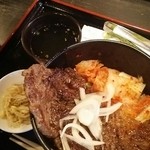 高屋敷肉店 - GSD！極ステ丼！1180円はリブロース！！！