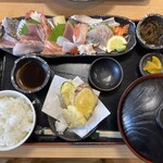 海鮮お食事処 銀蔵 - 銀蔵特選お造り定食
