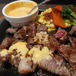 いきなりステーキ - チーズソースTPで美味しさUP！