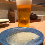 鳥いち - お通しは大根のお漬物　お口直しなどにもどうぞと