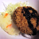 阿曽原温泉小屋 - カレーに添えられるメンチカツ