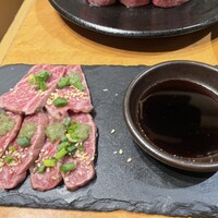 ホルモン焼肉 富や 栄店 - 