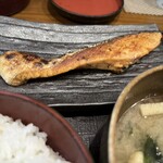 越後屋喜八郎 - 