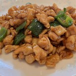 藤十飯店 - 『鶏肉とカシューナッツの炒め』　おいしさ満点！