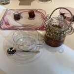 メイ - ハーブティー、お茶菓子