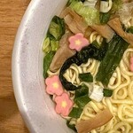 カルディコーヒーファーム - 料理写真:牡蠣だし塩ラーメン 左