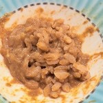 築地 すし Omakase - 煮アワビと小玉酢飯を混ぜた