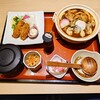 和食麺処 サガミ - 秋になったので牡蠣メニューが推しになっていて
食べとこうと思い

●牡蠣味噌煮込み 牡蠣フライセット　2,520円

の番号をタッチパネルで打ち込んで、注文をして
何を頼んだか、忘れてた（笑）