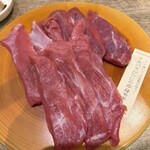 北海道産羊・野菜ふくすけ - アスパラひつじの赤身モモ(美唄産)