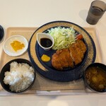 道の駅 平泉 - 料理写真:とんかつ定食@1050円