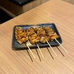 広瀬商店： - 名物とろもつ串　1本 280円