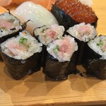 寿司あおい - あおい上握り
本鮪中トロ、白身、生サーモン、えんがわ、真あじ、蒸し海老、いか、いくら軍艦、玉子、ねぎとろ巻