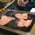 焼肉ホルモンばつぐんや - 和牛上生タン